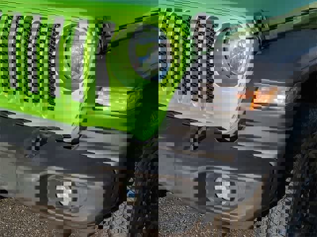 Used 2019 Jeep Wrangler Sport image 11