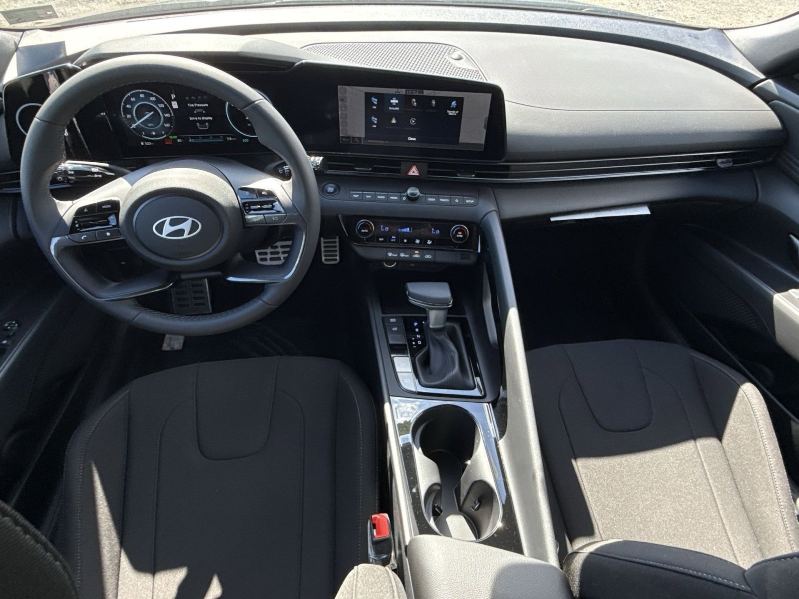 New 2025 Hyundai Elantra SEL w/ Cargo Package image 22