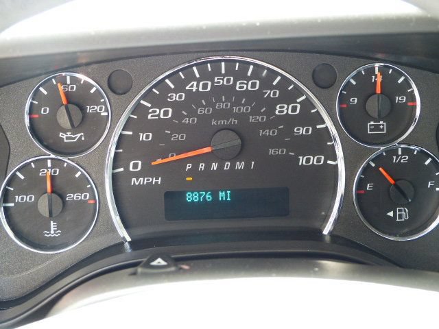 Used 2024 GMC Savana 2500 w/ Driver Convenience Package RWD image 32