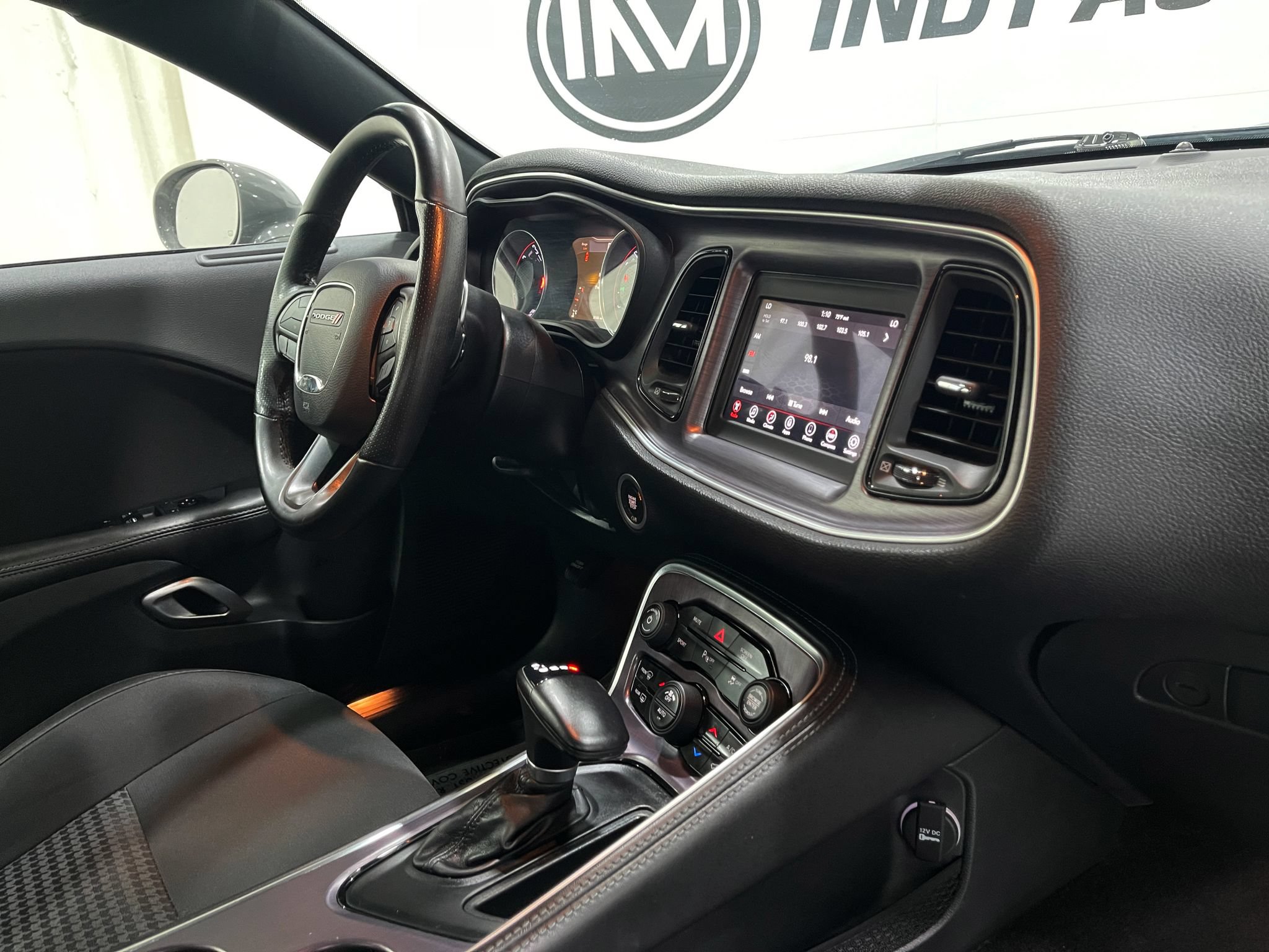 Used 2018 Dodge Challenger R/T RWD image 17
