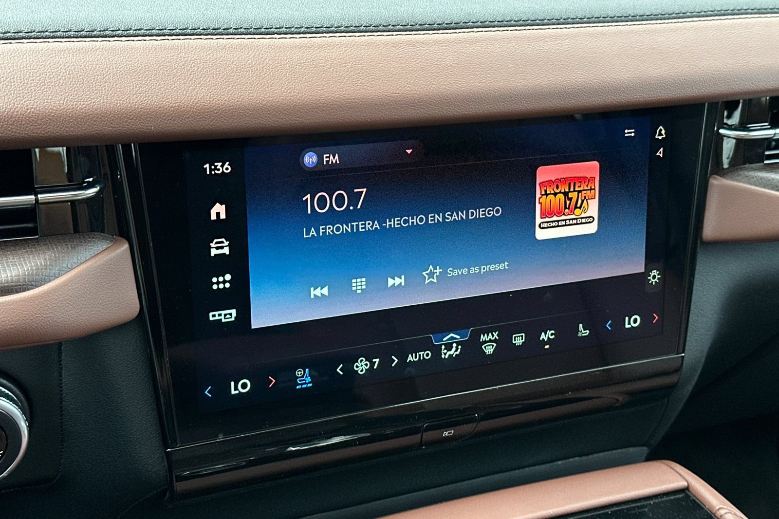 New 2026 Lincoln Navigator Reserve AWD/4WD image 18
