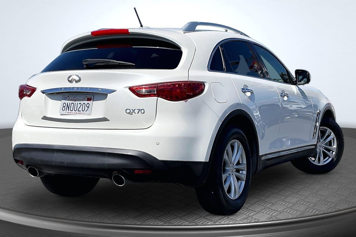 Used 2017 INFINITI QX70 AWD w/ Premium Package image 13