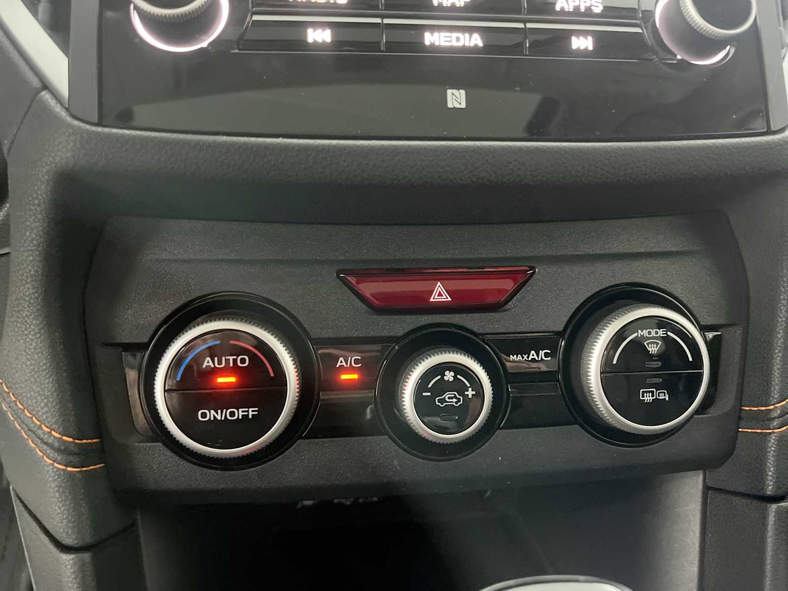 Used 2023 Subaru Crosstrek 2.5i Limited AWD/4WD image 17