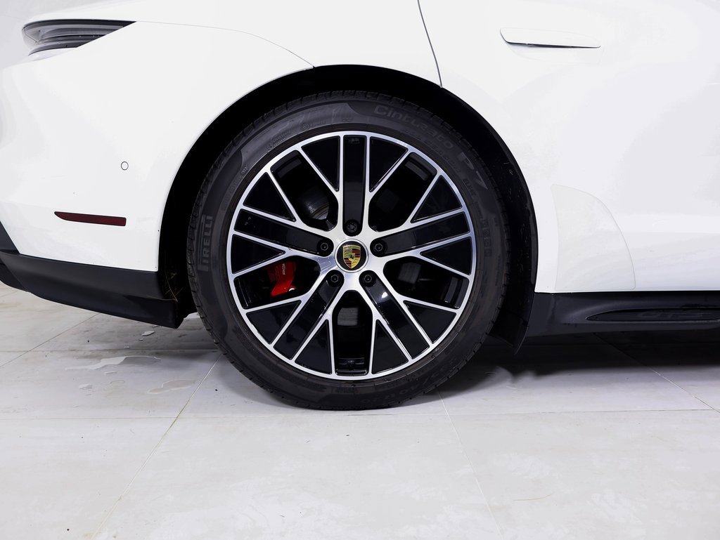Certified 2024 Porsche Taycan GTS image 23