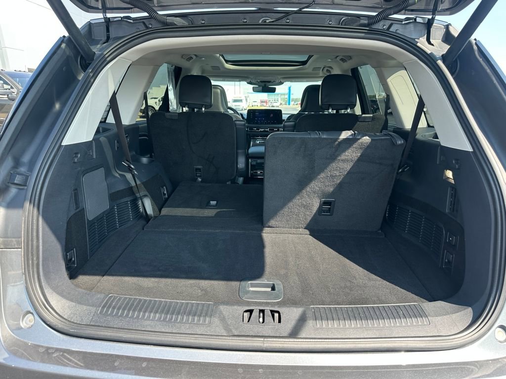 Used 2025 Lincoln Aviator Reserve w/ Equipment Group 201A image 23