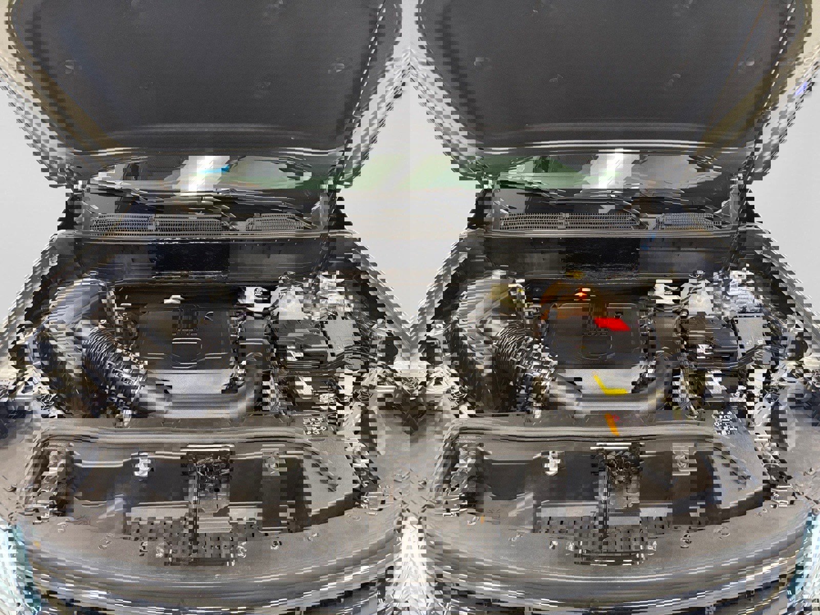 Used 2023 GMC Acadia SLE w/ Driver Convenience Package image 5