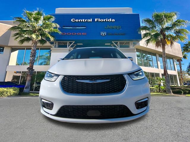 New 2026 Chrysler Pacifica Pinnacle w/ Trailer Tow Group image 3