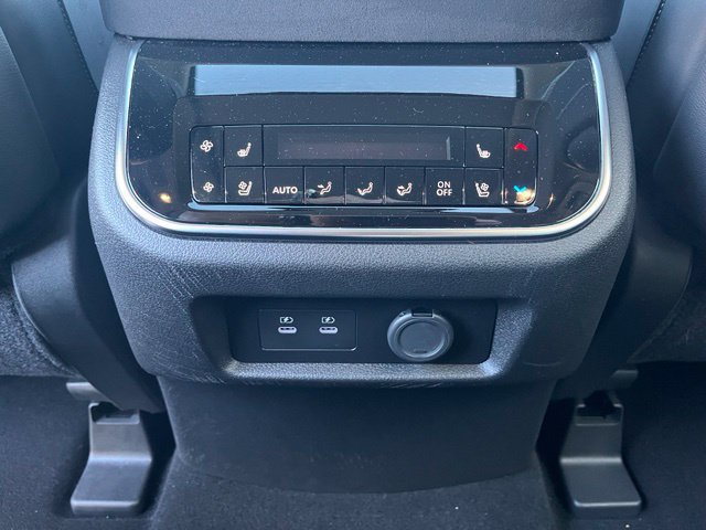 Used 2025 INFINITI QX80 Sensory AWD/4WD image 46