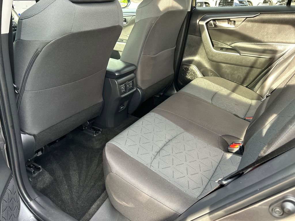 Used 2025 Toyota RAV4 XLE w/ Convenience Package AWD/4WD image 8