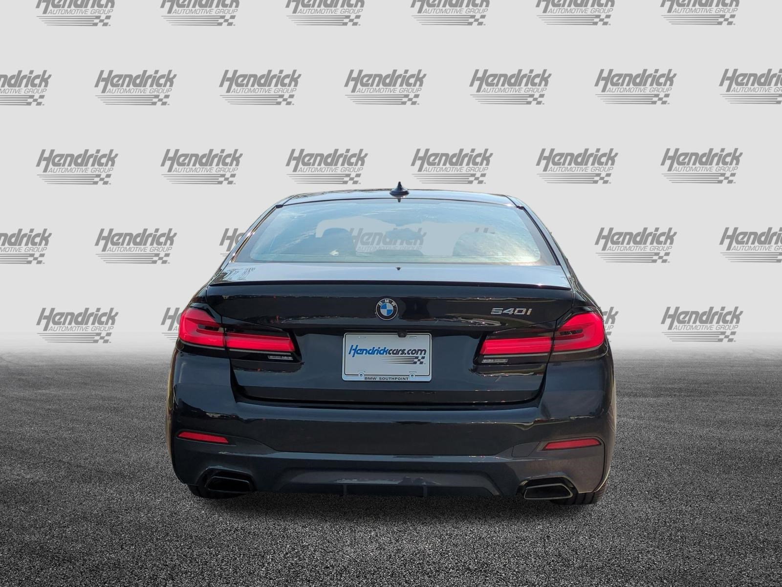 Used 2023 BMW 540i w/ Executive Package image 9