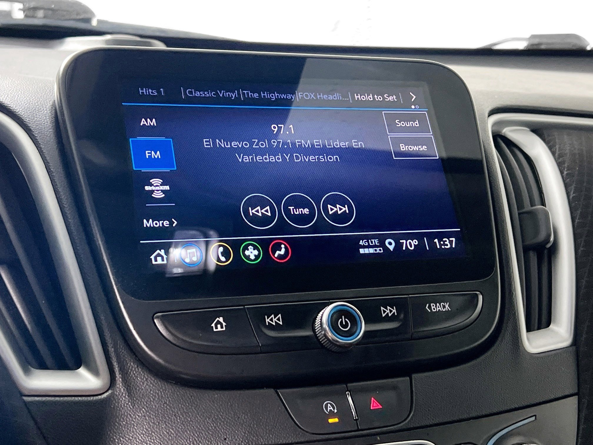 Used 2024 Chevrolet Malibu LT image 28