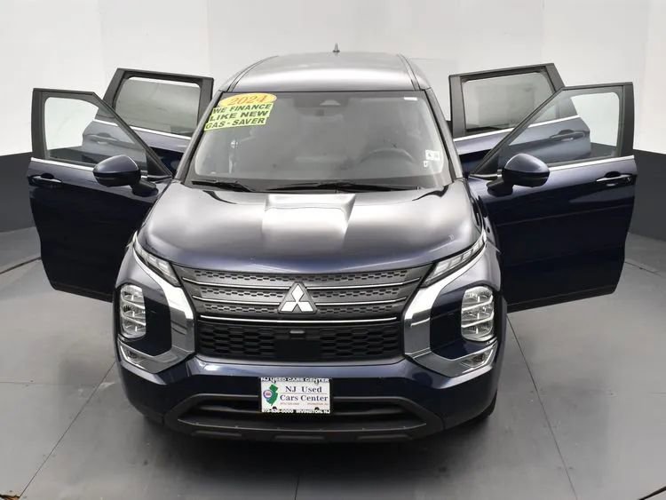 Used 2024 Mitsubishi Outlander Ralliart image 10