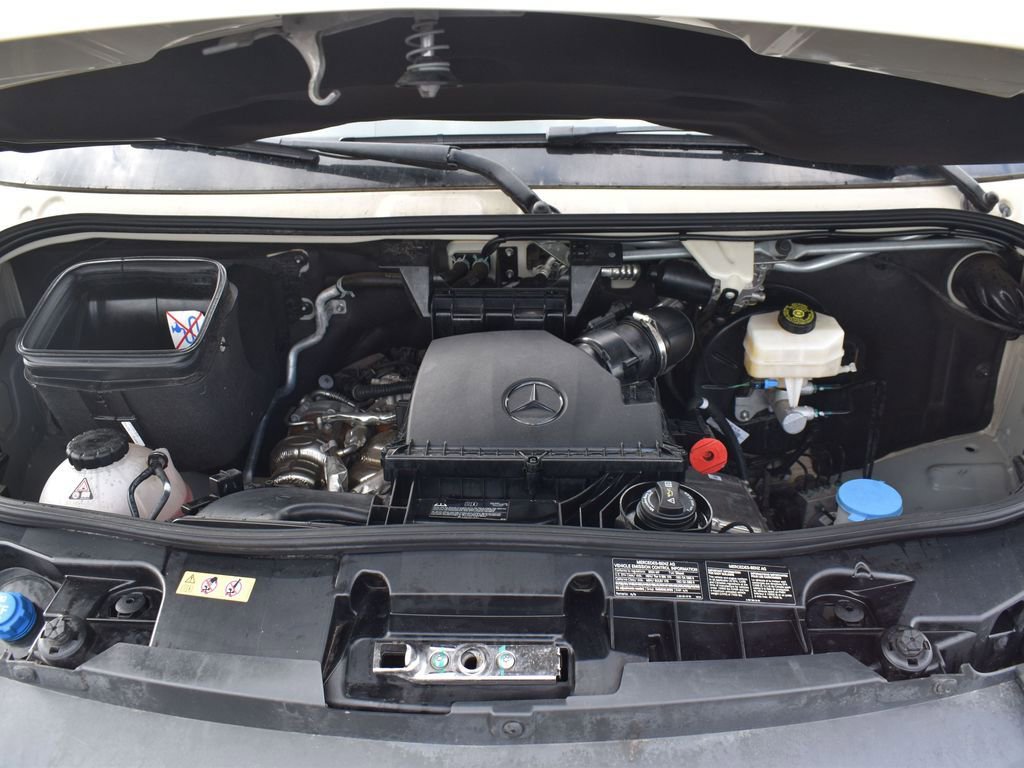 Used 2024 Mercedes-Benz Sprinter 2500 image 11