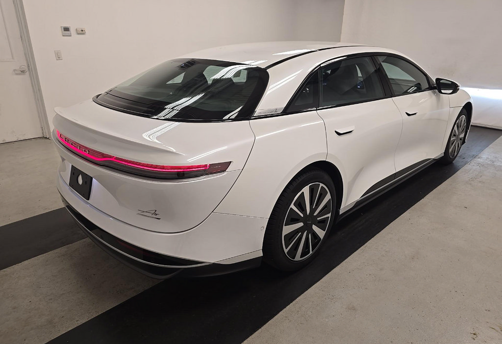 Used 2024 Lucid Air Touring AWD/4WD image 4