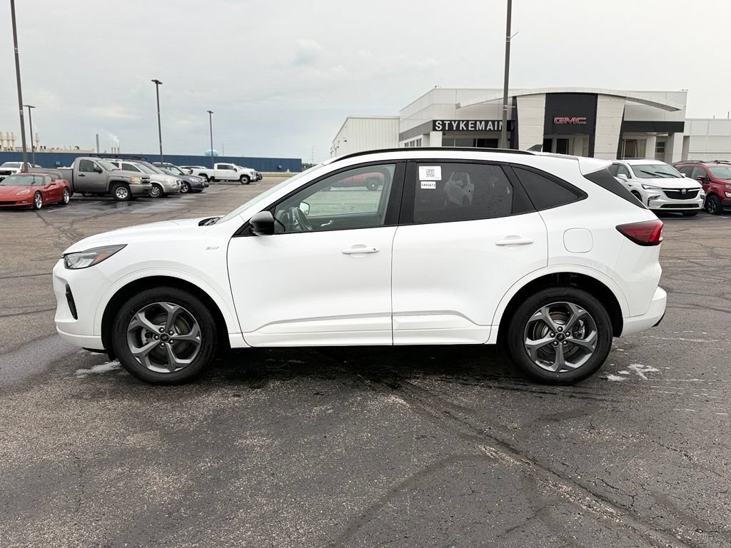 Used 2023 Ford Escape ST-Line AWD/4WD image 5