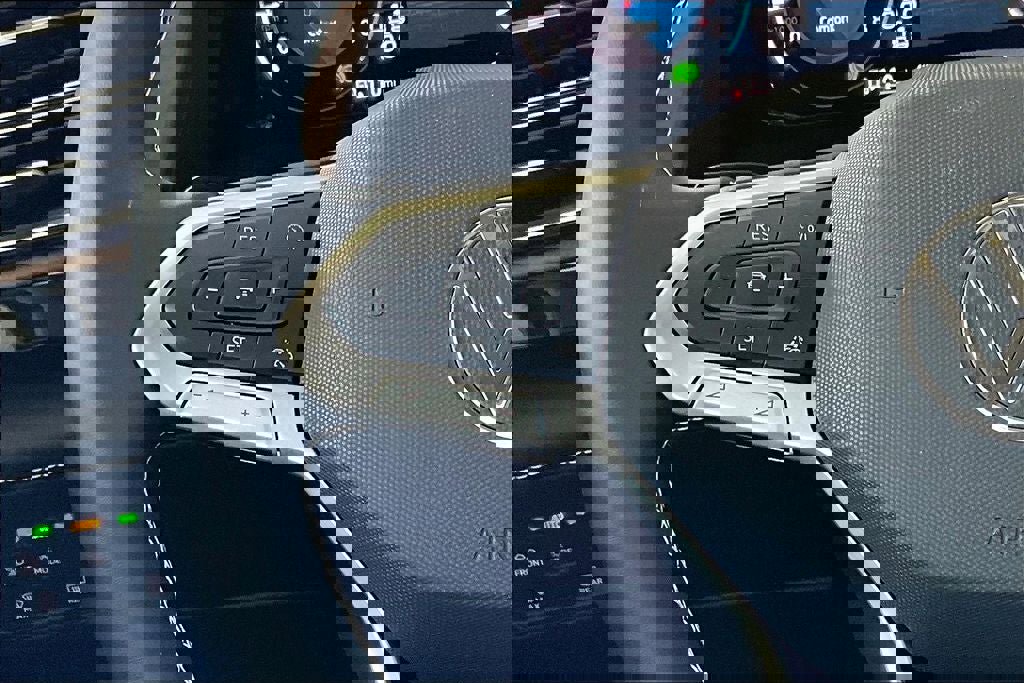 New 2026 Volkswagen Atlas SE FWD image 21