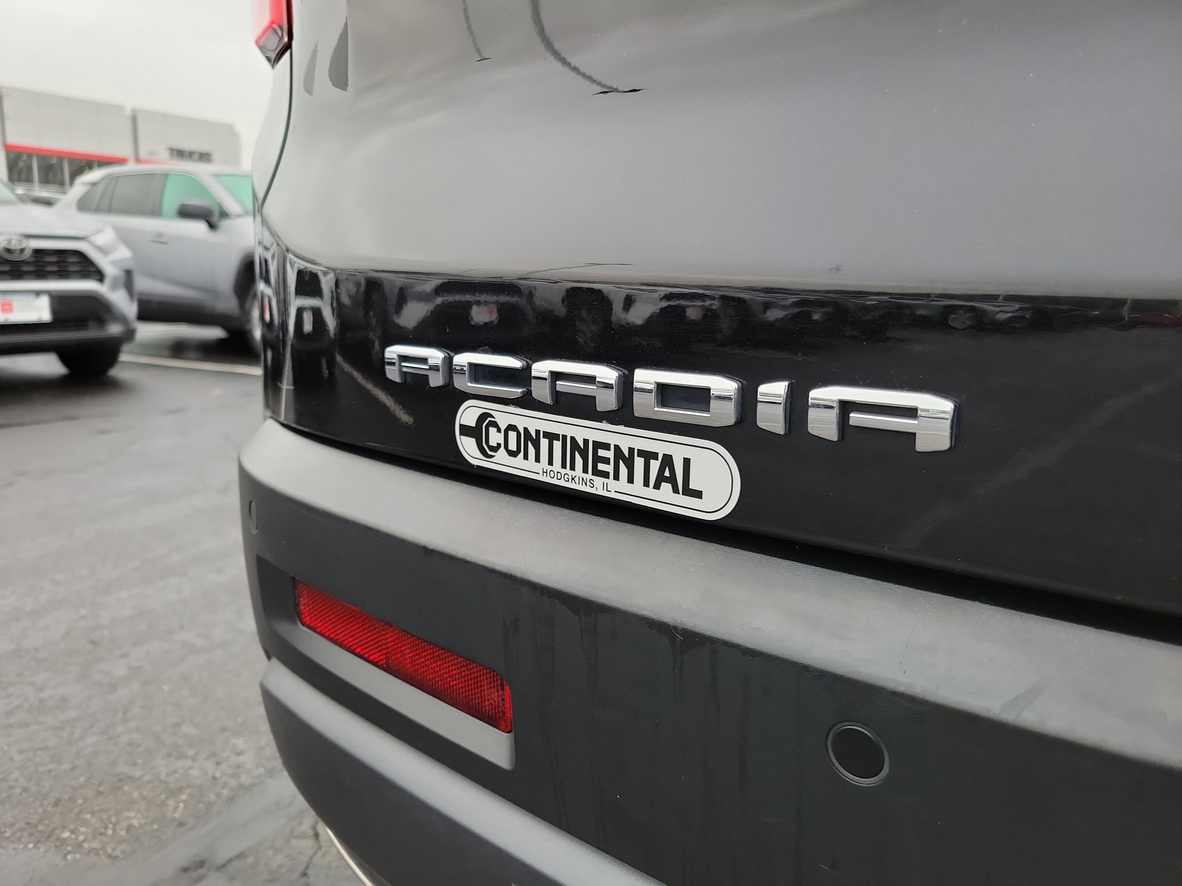 Used 2020 GMC Acadia AT4 w/ Driver Alert Package II image 9