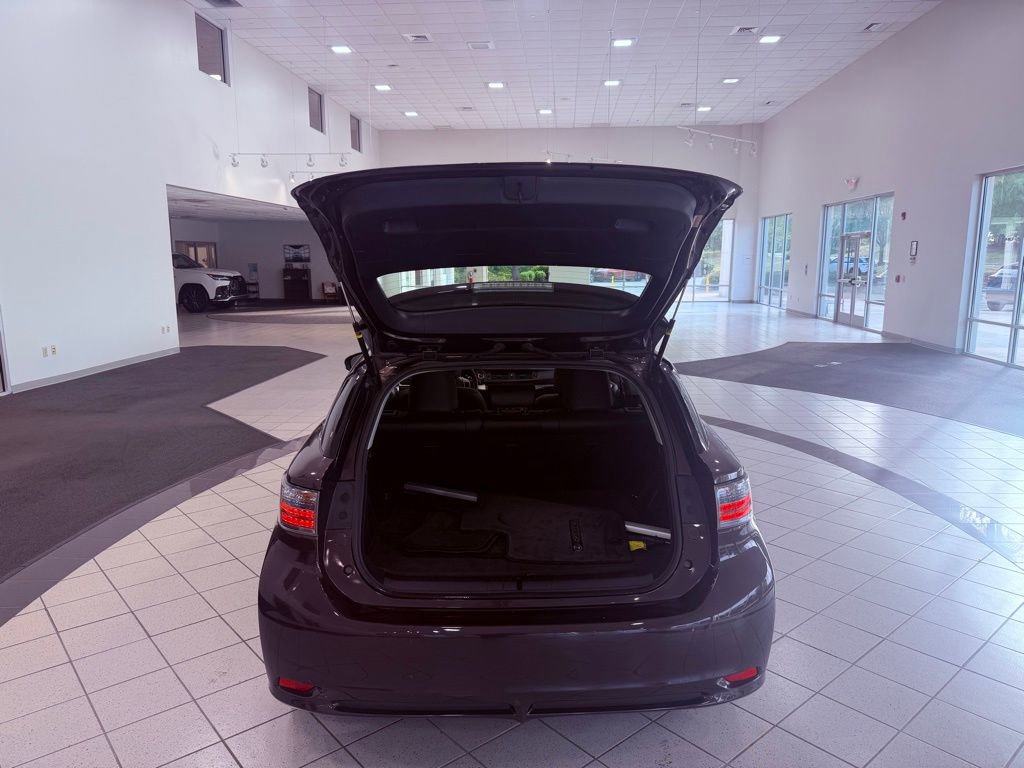 Used 2012 Lexus CT 200h Premium w/ Premium Audio Pkg FWD image 12