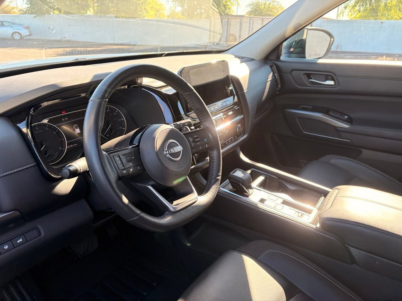 Certified 2023 Nissan Pathfinder SL FWD image 8