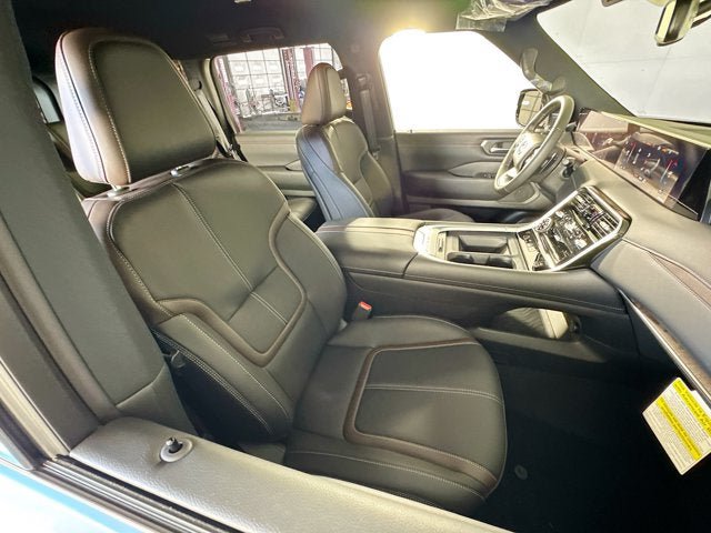 New 2026 Nissan Armada SL w/ Captain's Chari Seat Package AWD/4WD image 26