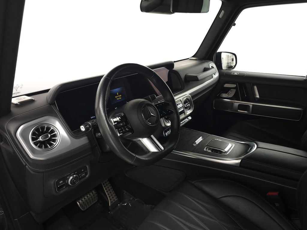 Used 2025 Mercedes-Benz G 550 image 9
