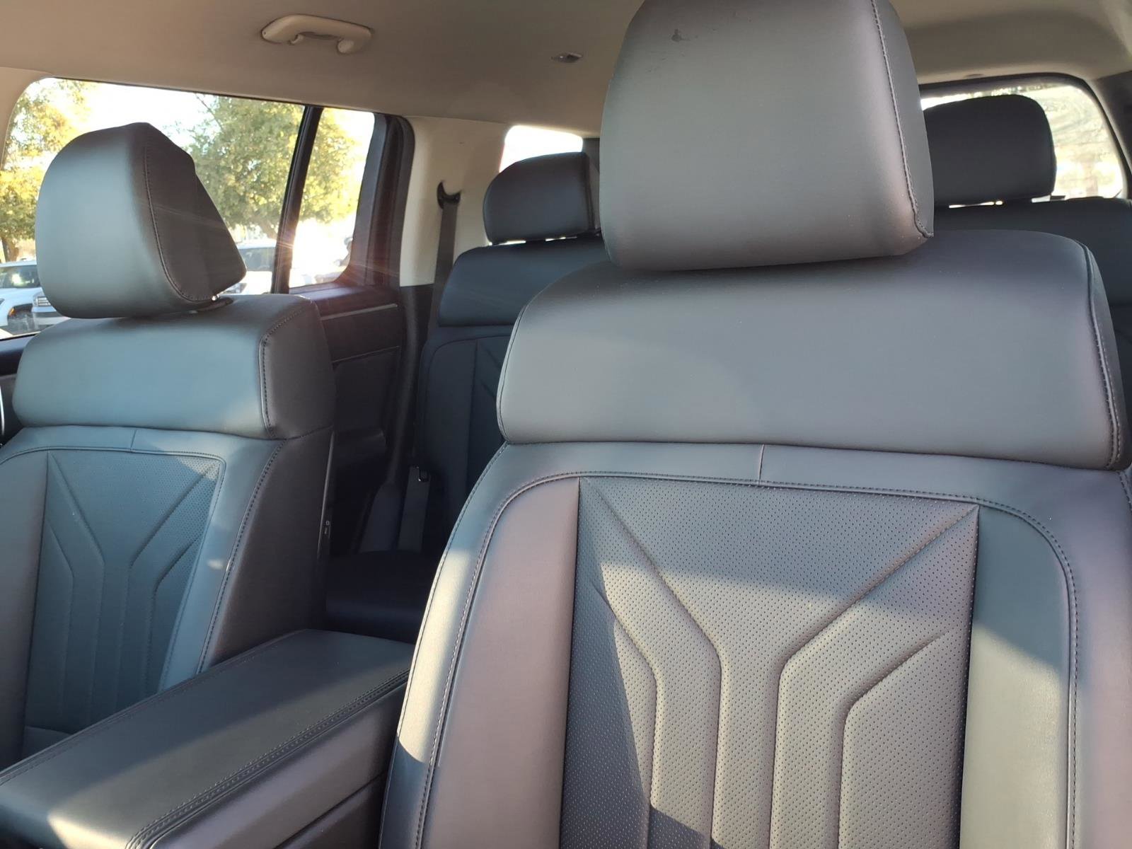 Certified 2025 Hyundai Santa Fe SEL image 12