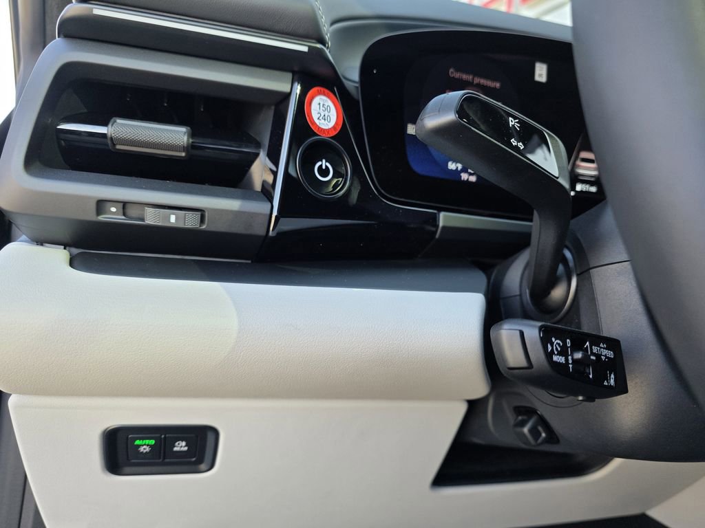 New 2025 Porsche Macan Turbo Electric image 26