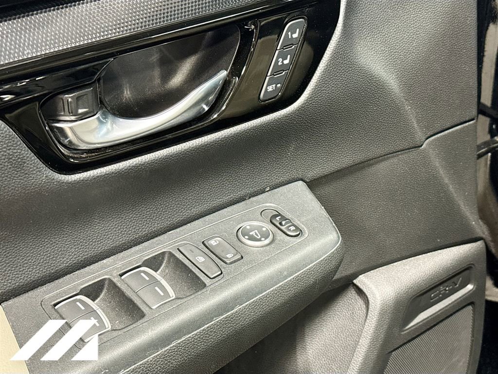 Used 2025 Honda CR-V EX-L image 18