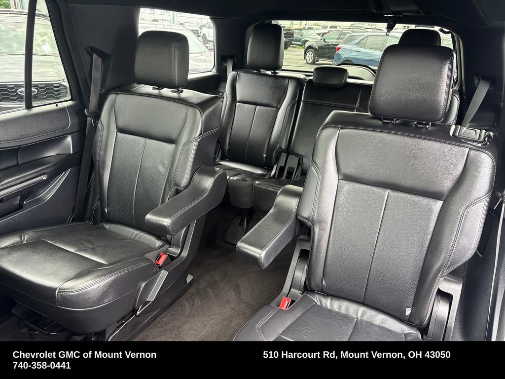 Used 2020 Ford Expedition XLT w/ Equipment Group 202A AWD/4WD image 31