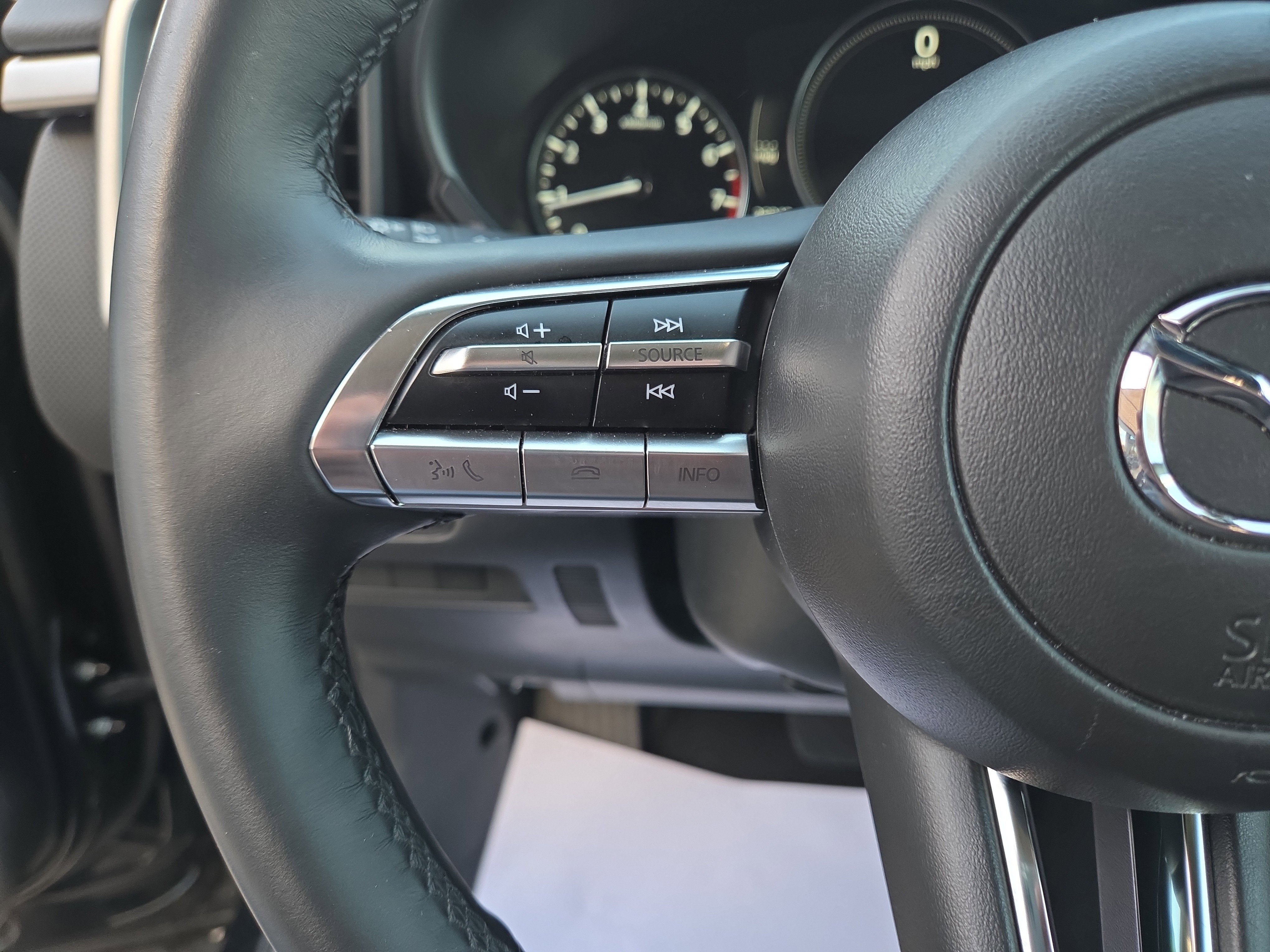 Certified 2025 MAZDA CX-50 AWD 2.5 S w/ Preferred Package image 18