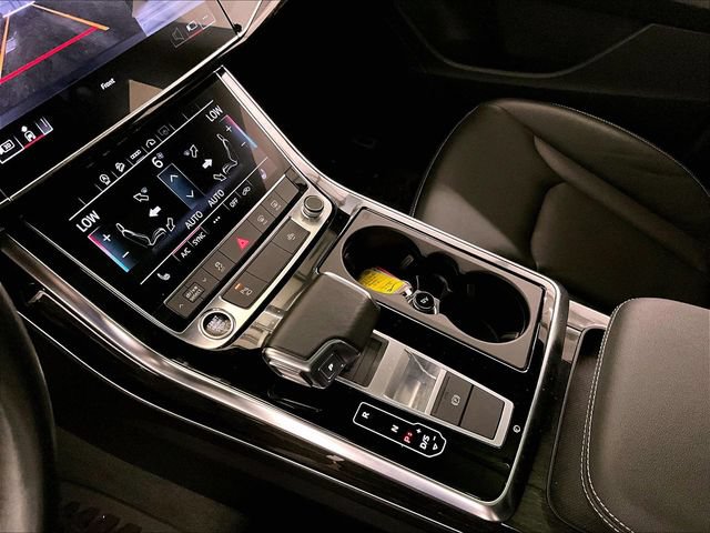 Used 2024 Audi Q8 Premium w/ Convenience Package AWD/4WD image 16