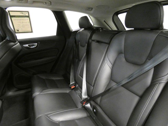 Used 2023 Volvo XC60 B5 Ultimate w/ Climate Package image 41