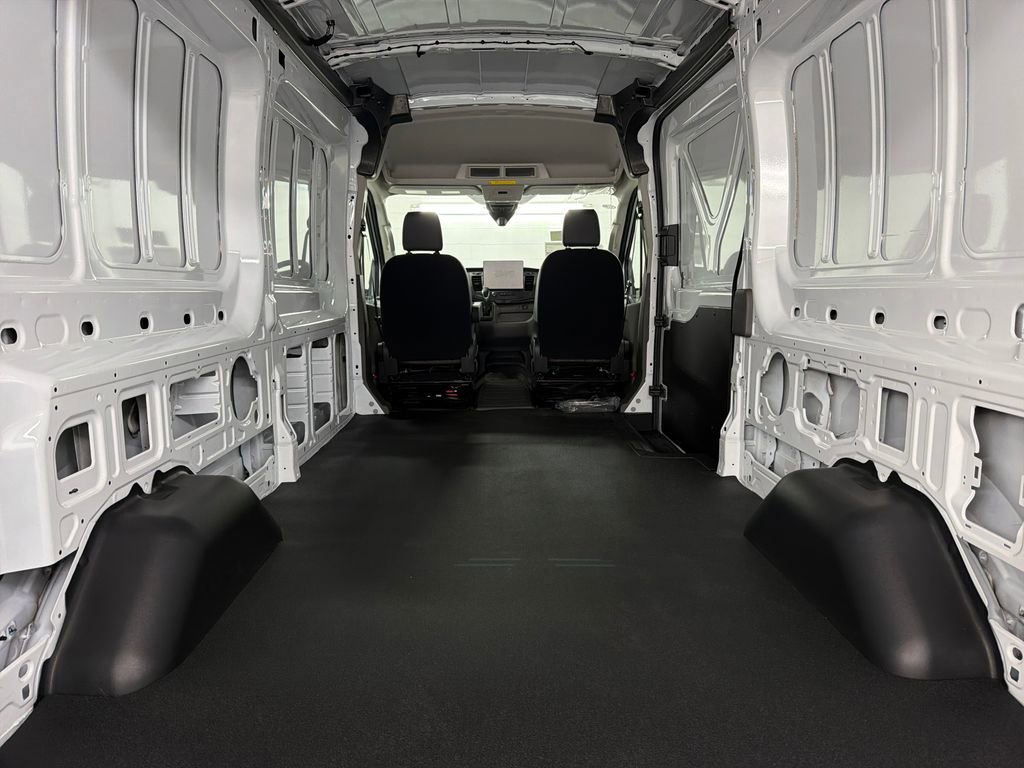 New 2026 Ford Transit 250 148 Medium Roof image 29