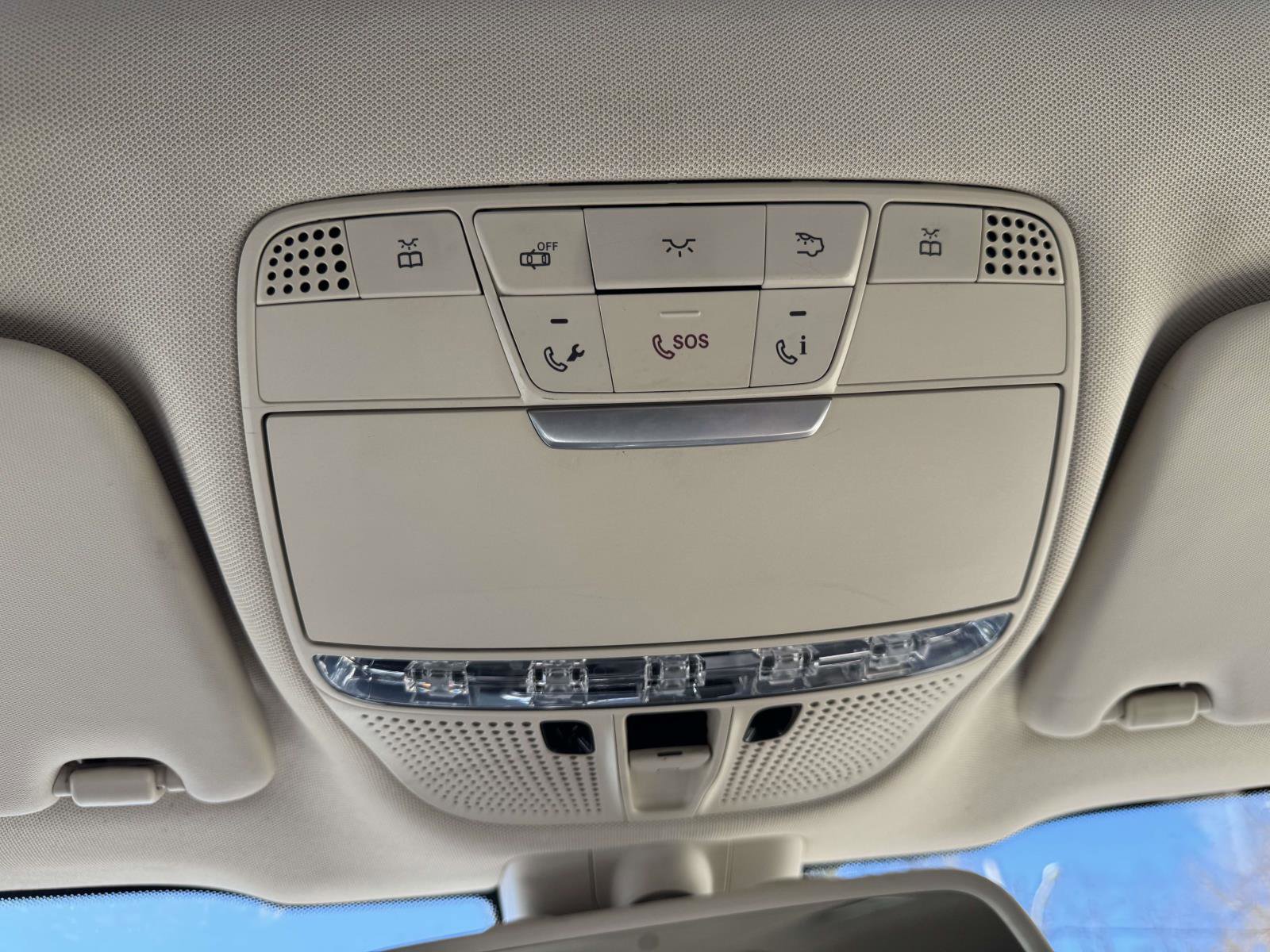 Used 2019 Mercedes-Benz GLC 300 4MATIC image 29