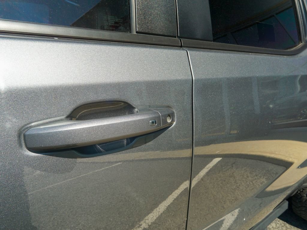 Used 2020 Chevrolet Silverado 1500 RST image 9