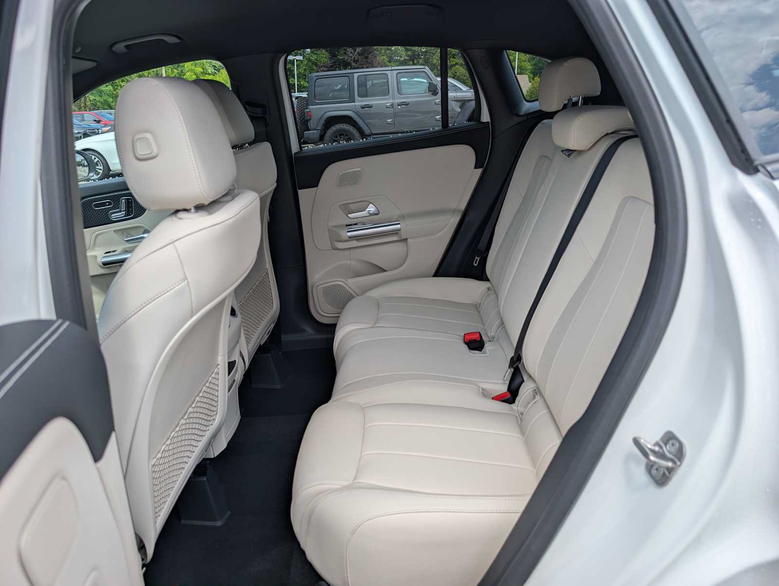 New 2026 Mercedes-Benz GLA 250 4MATIC image 16