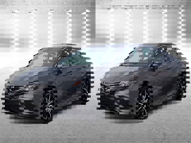 Used 2023 Toyota Camry SE image 4