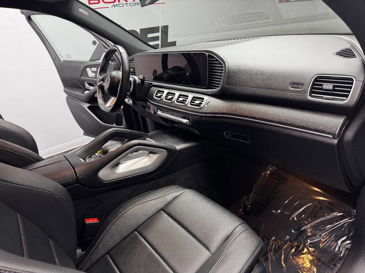 Used 2025 Mercedes-Benz GLS 450 4MATIC image 57