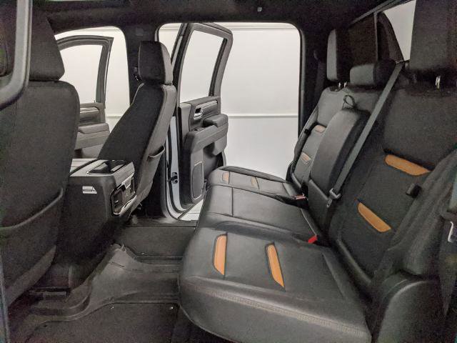 Used 2025 GMC Sierra 2500 AT4 w/ AT4 Premium Plus Package AWD/4WD image 19