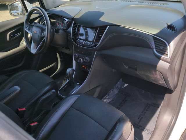 Used 2018 Chevrolet Trax LT w/ LT Convenience Package FWD image 33