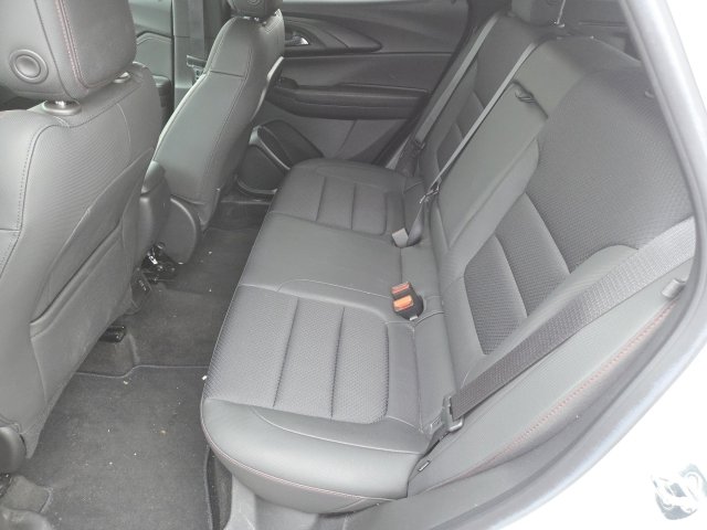 Used 2023 Chevrolet TrailBlazer RS w/ Sun and Liftgate Package image 13
