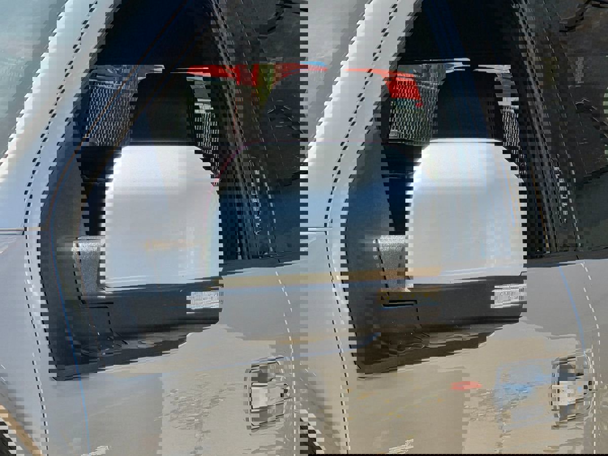 Used 2018 Ford F150 Raptor w/ Equipment Group 802A Luxury image 9