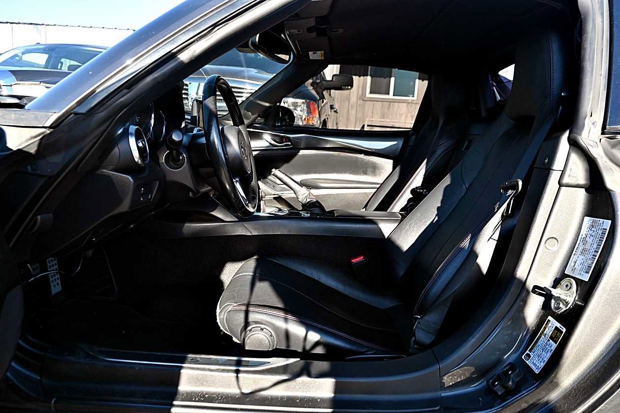 Used 2018 MAZDA MX-5 Miata RF Grand Touring image 10