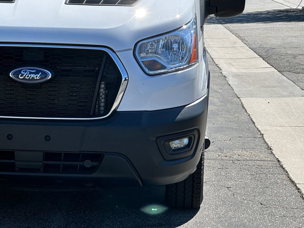 Used 2022 Ford Transit 250 Low Roof w/ Exterior Upgrade Package RWD image 8