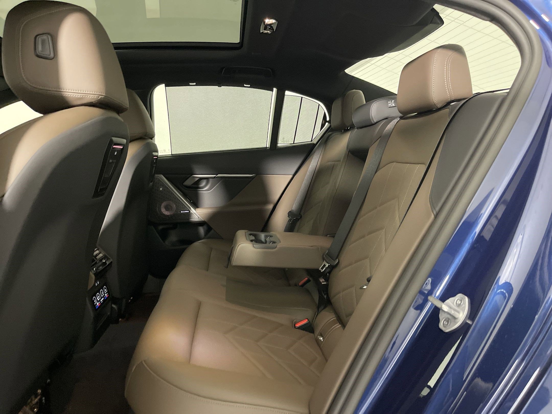 Used 2026 BMW 530i xDrive w/ Executive Package image 13