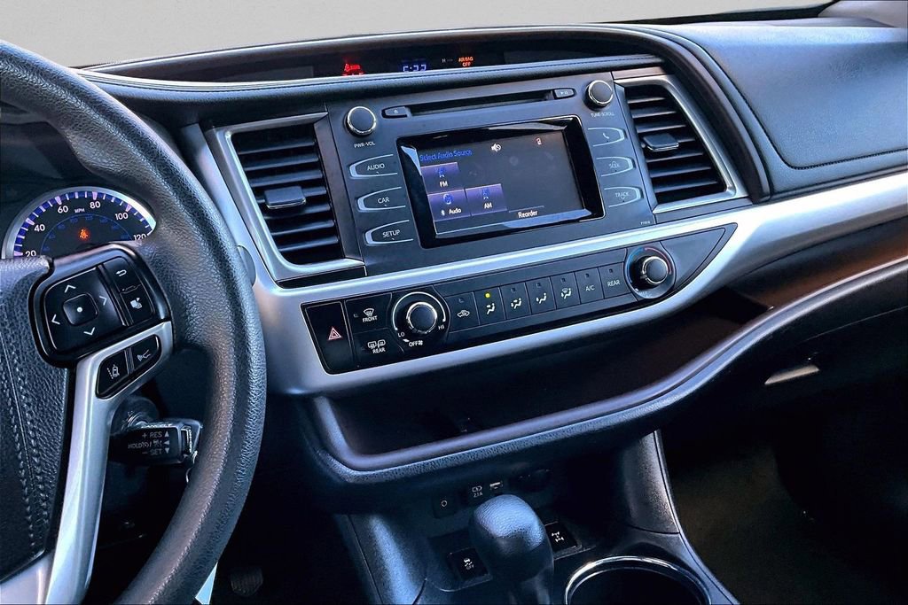 Used 2019 Toyota Highlander LE image 8