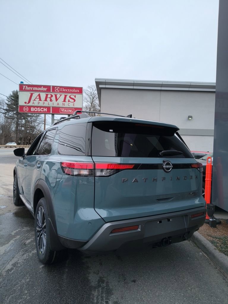 New 2026 Nissan Pathfinder Platinum image 10
