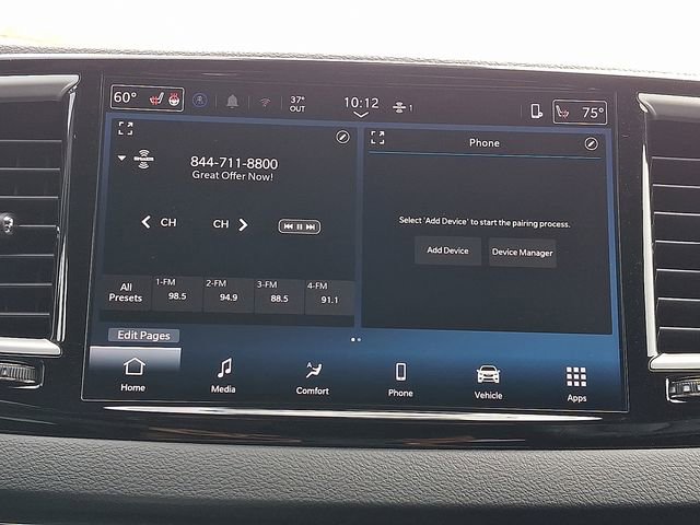 Used 2025 Chrysler Pacifica Select image 17