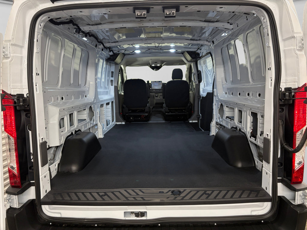 Used 2024 Ford E-Transit Low Roof RWD image 25