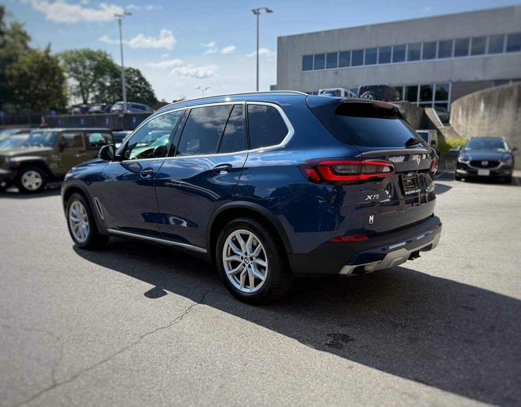 Used 2023 BMW X5 xDrive40i w/ Premium Package AWD/4WD image 12